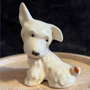 Vintage 1940s Beswick Scottie Dog With Ladybug 3.5” Tall